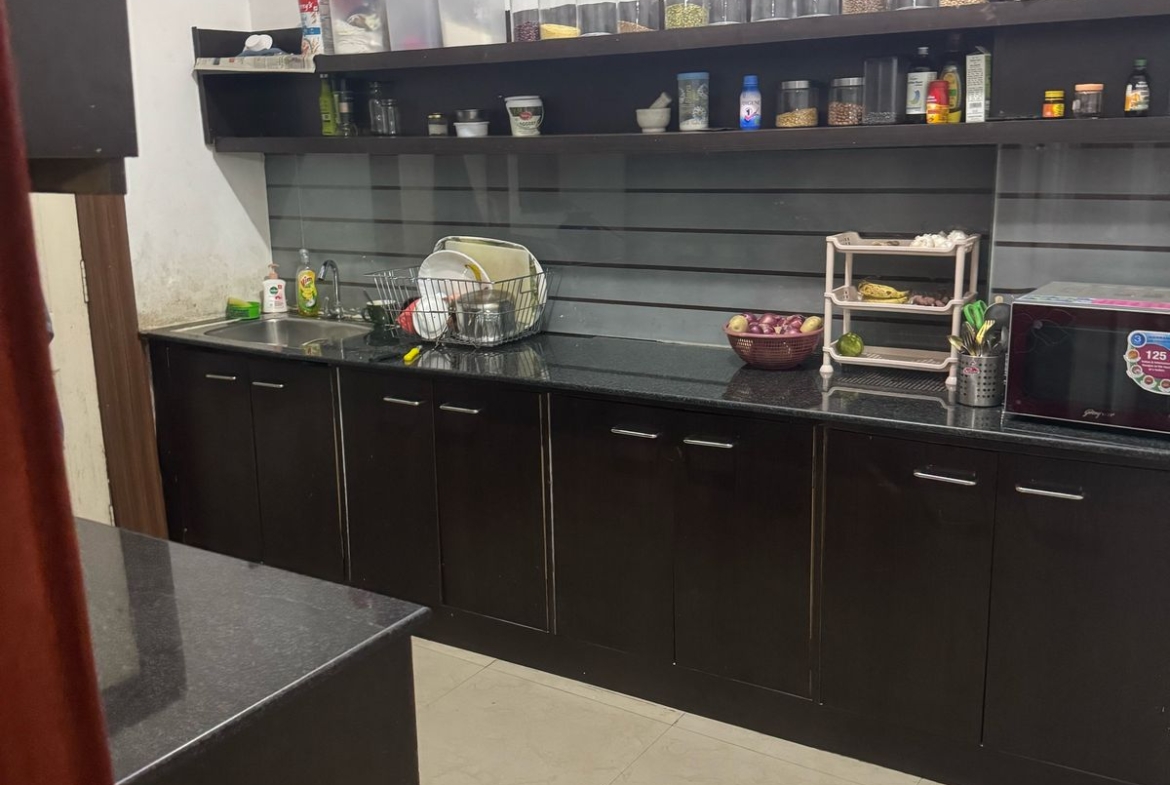 3BHK Flat with Modular Kitchen Kolar Road