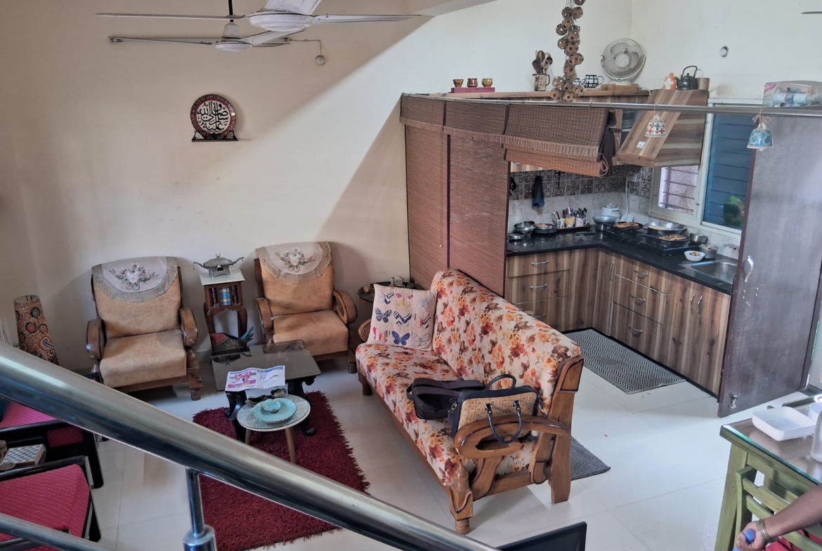Spacious Living Room in 4BHK Duplex Danish Nagar Bhopal